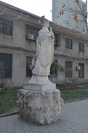 ��������