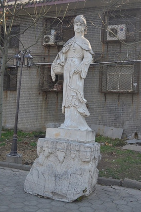 ��ʩ����