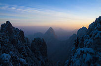 ѩ峿