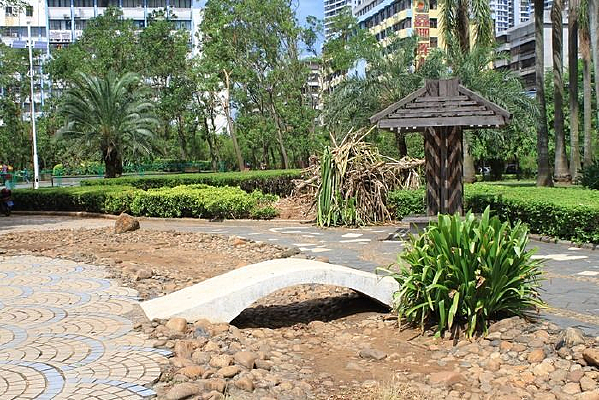 ��԰����