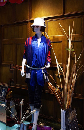 �����ƹ�