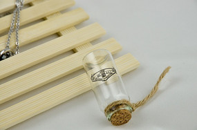 ͸����ɫ����