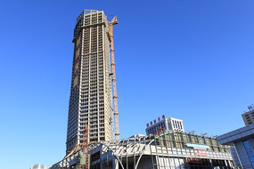 �����е�¥