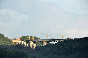 �����еĸ��ٹ�·