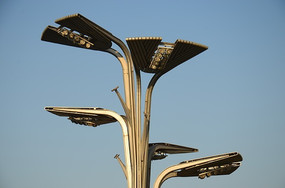 ����ƥ�˹㳡