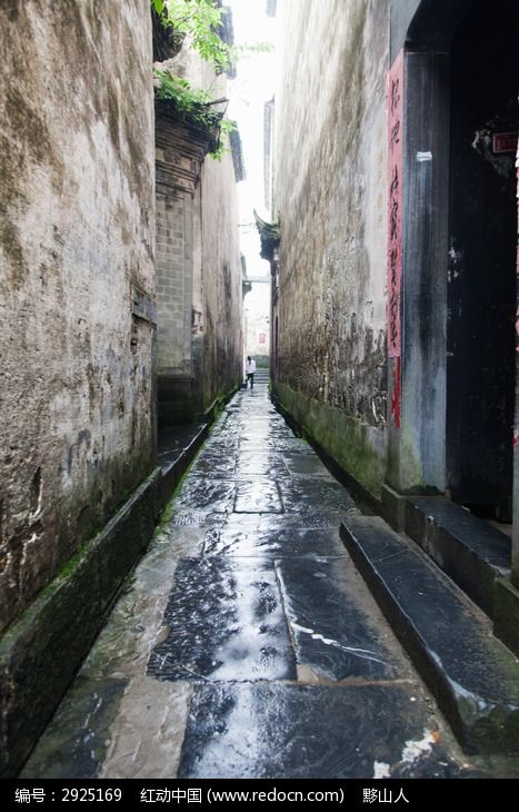 青石板上的江南雨图片图片