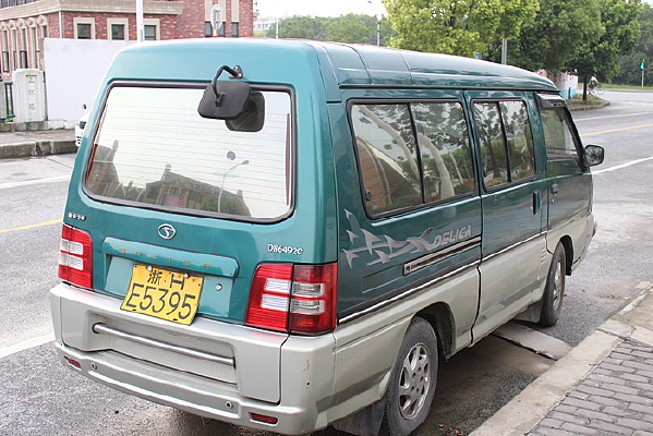 ��ɫ�����