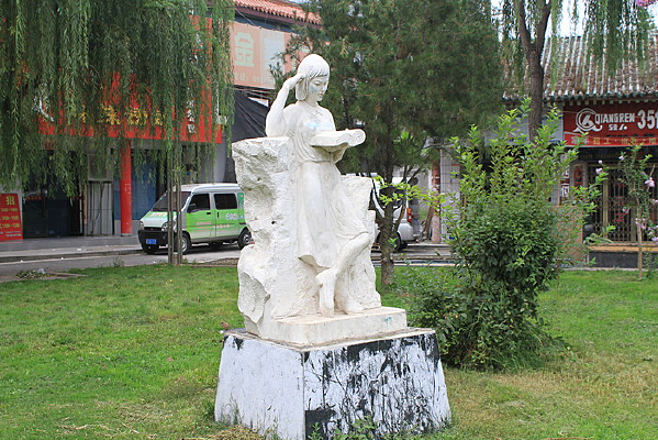 Ů������