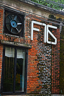 ��ש������