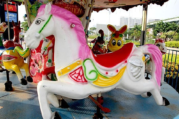 ��ת��ľ��