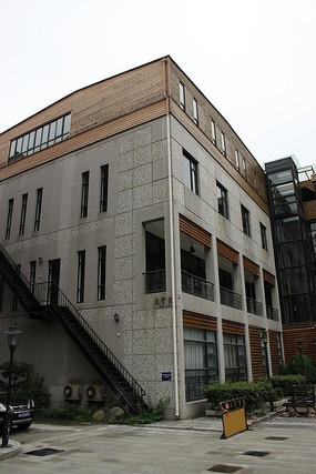 ѧУ������