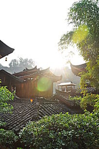 Ϧ���µĹŴ�