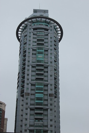 圆形天台高层大楼