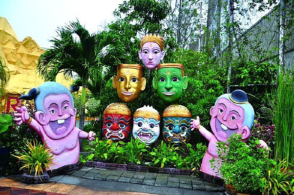 ��������