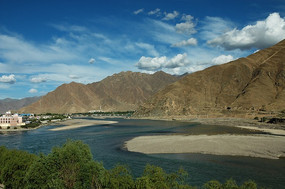 ����ɽ��