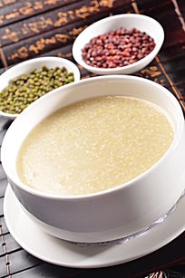 ����С����