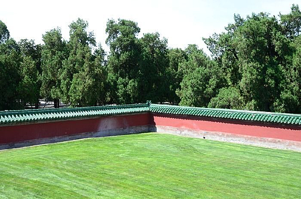 ��̳��԰Χǽ