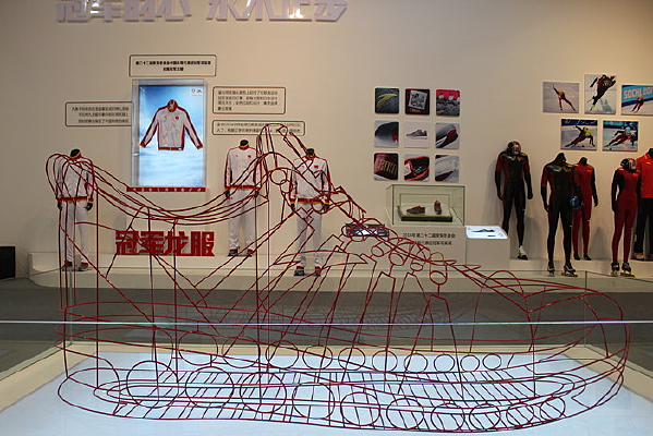 ����������