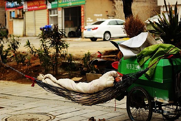 �л�����