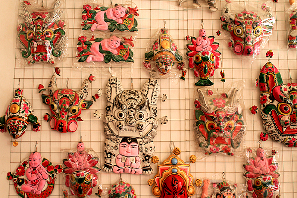 �������