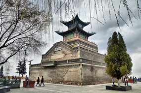 ��¥����