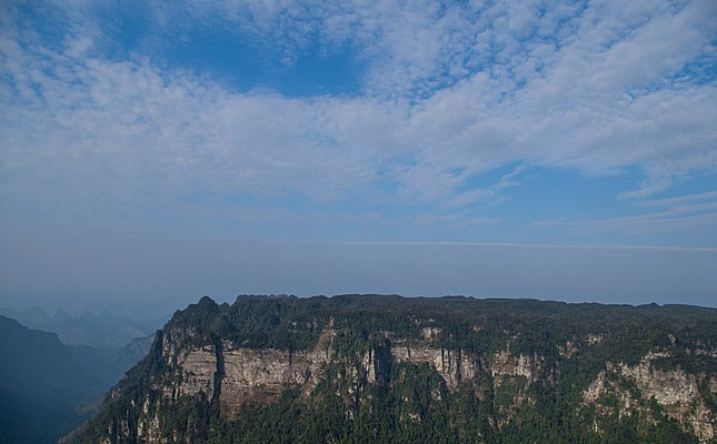 ����ɽ����