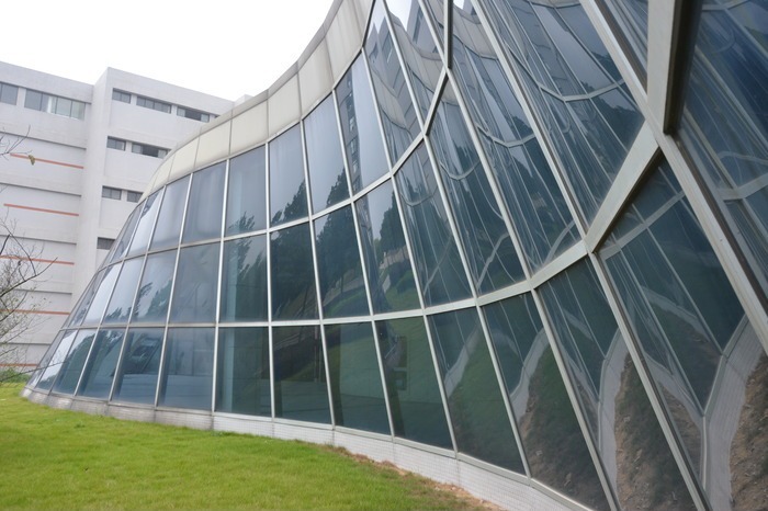 玻璃弧形面建筑
