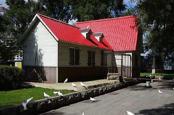 ����С��