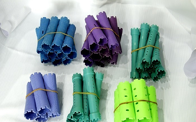 ������ɫ����