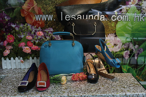 ���ư���