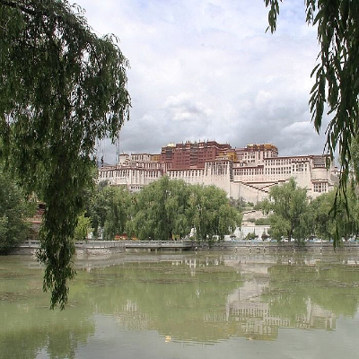 ���������־�