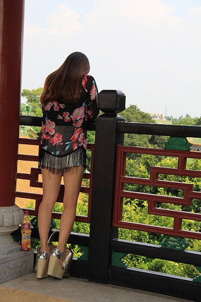 Զ������Ů