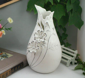 镂空花瓶雕刻图案图片