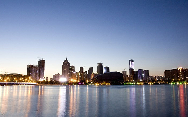 ������ӷ羰