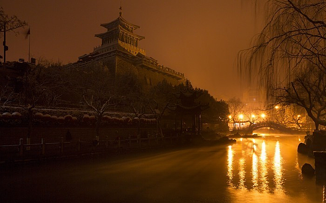 �ڻ�Ȫ��Ÿ�