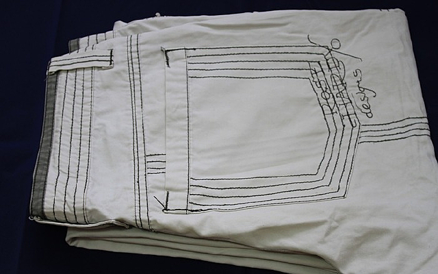 ��ɫ�����п�