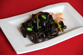 ���԰�ľ��