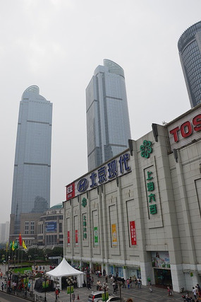 �Ϻ���һ��¥