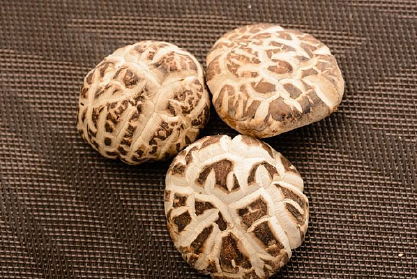 ����ʳ��