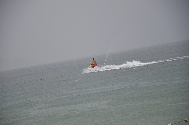 ���е���ͧ