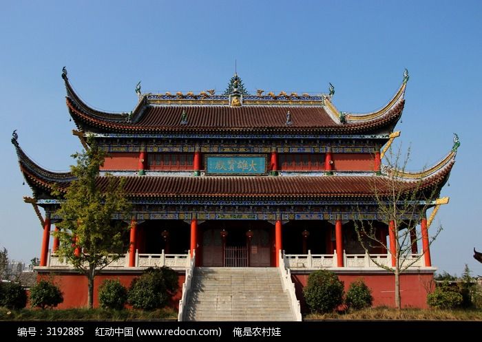 淮安闻思寺里的大雄宝殿