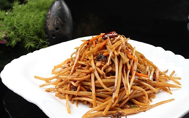 ������˿