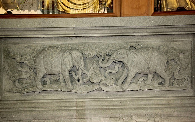 ���󸡵�ʯ��