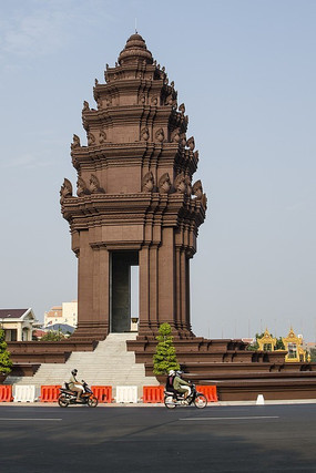 �������