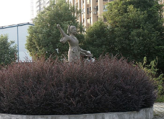 ������԰