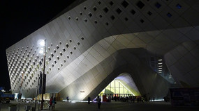 �Ͼ��������Ժҹ��