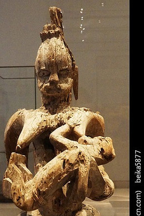 �̺��ӵ�Ů��