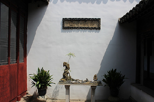 �������