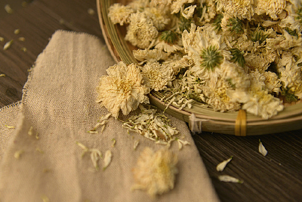 ���ջ���