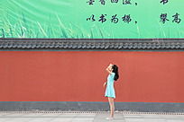 ������Ů��